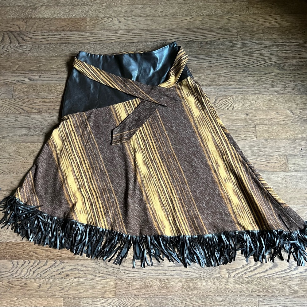 Boho style skirt with faux leather fringe